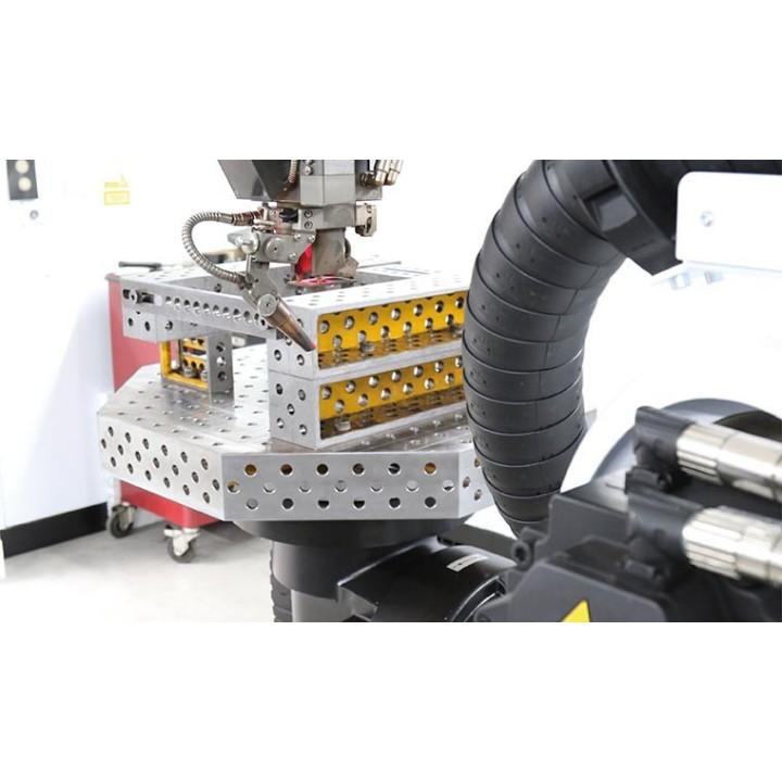 Plaque de bridage 3D Okto 200 D28